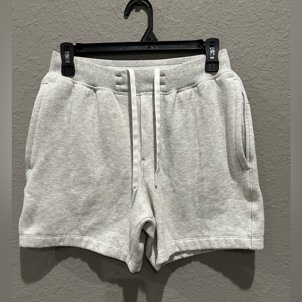Lululemon sweat shorts Sz XS EUC